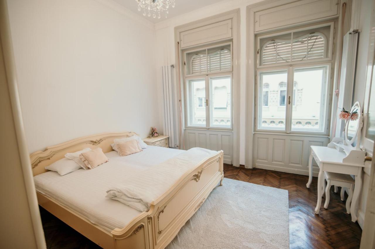 Bella Palace Oradea Exterior foto